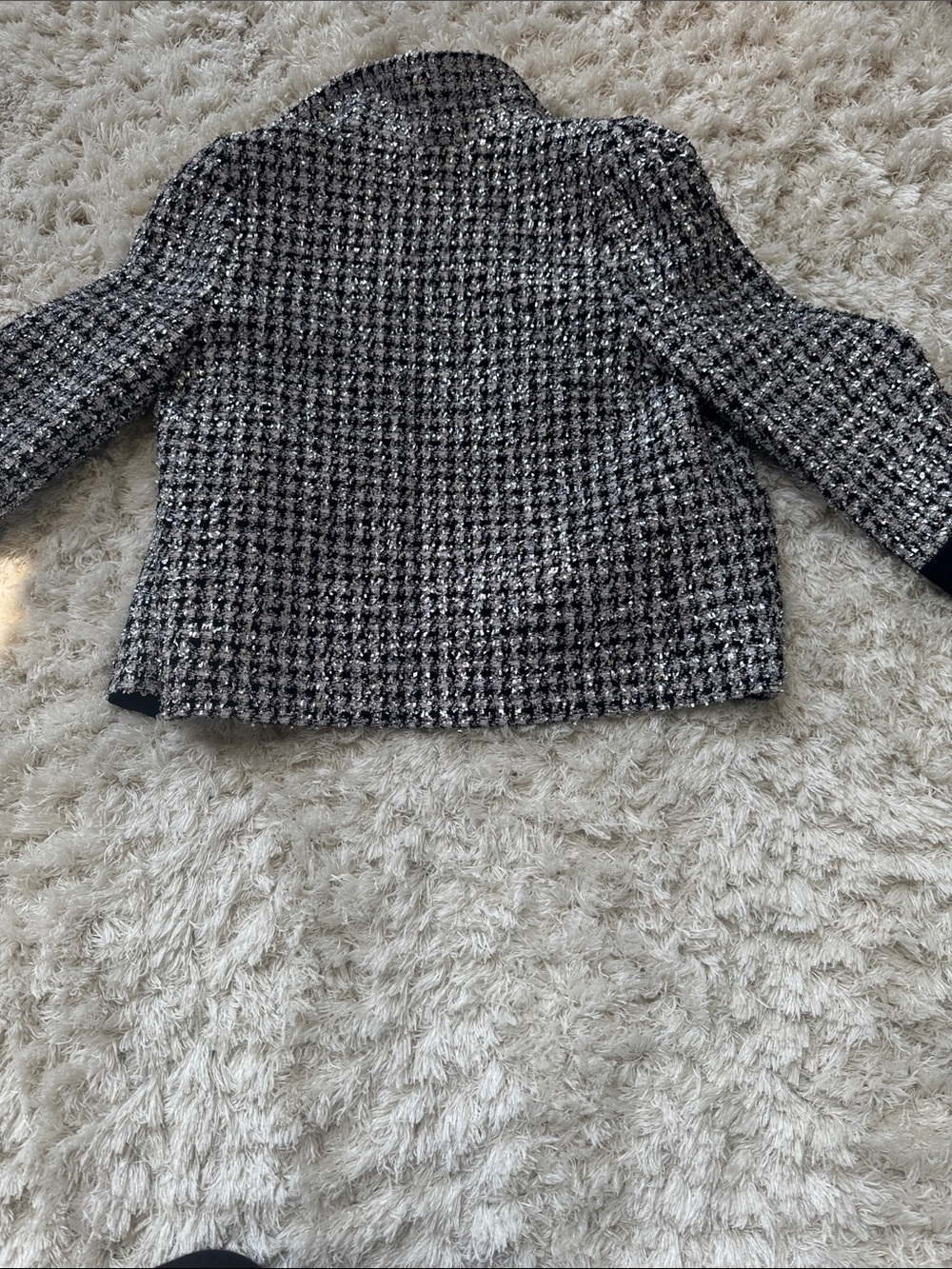 St. John Black, White, and Silver Tweed Collar Jacket-NEW Size 4 - Picture 5 of 7